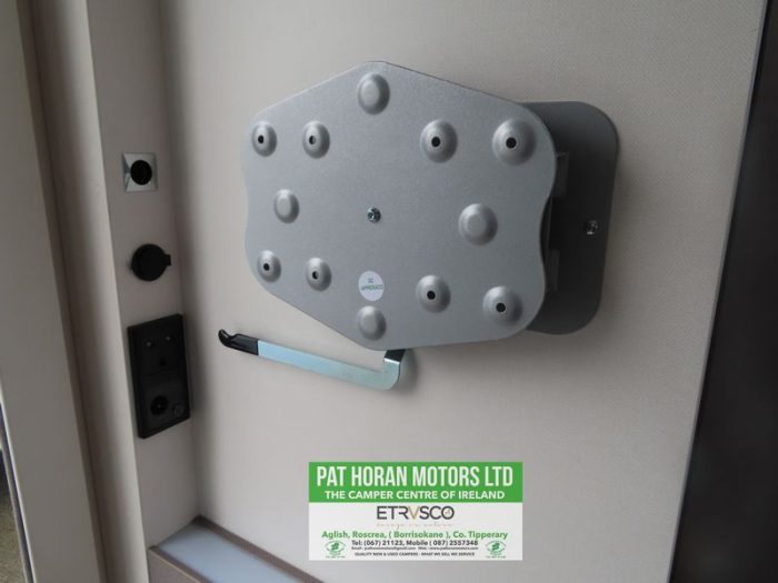 New Etrusco T7400 QBC - RHD - Image 16